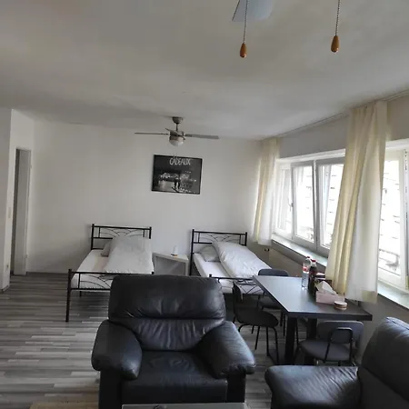 Im Zentrum Von Inklusive Wlan Oberhausen (North Rhine-Westphalia)