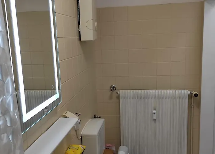 Im Zentrum Von Inklusive Wlan Apartamento